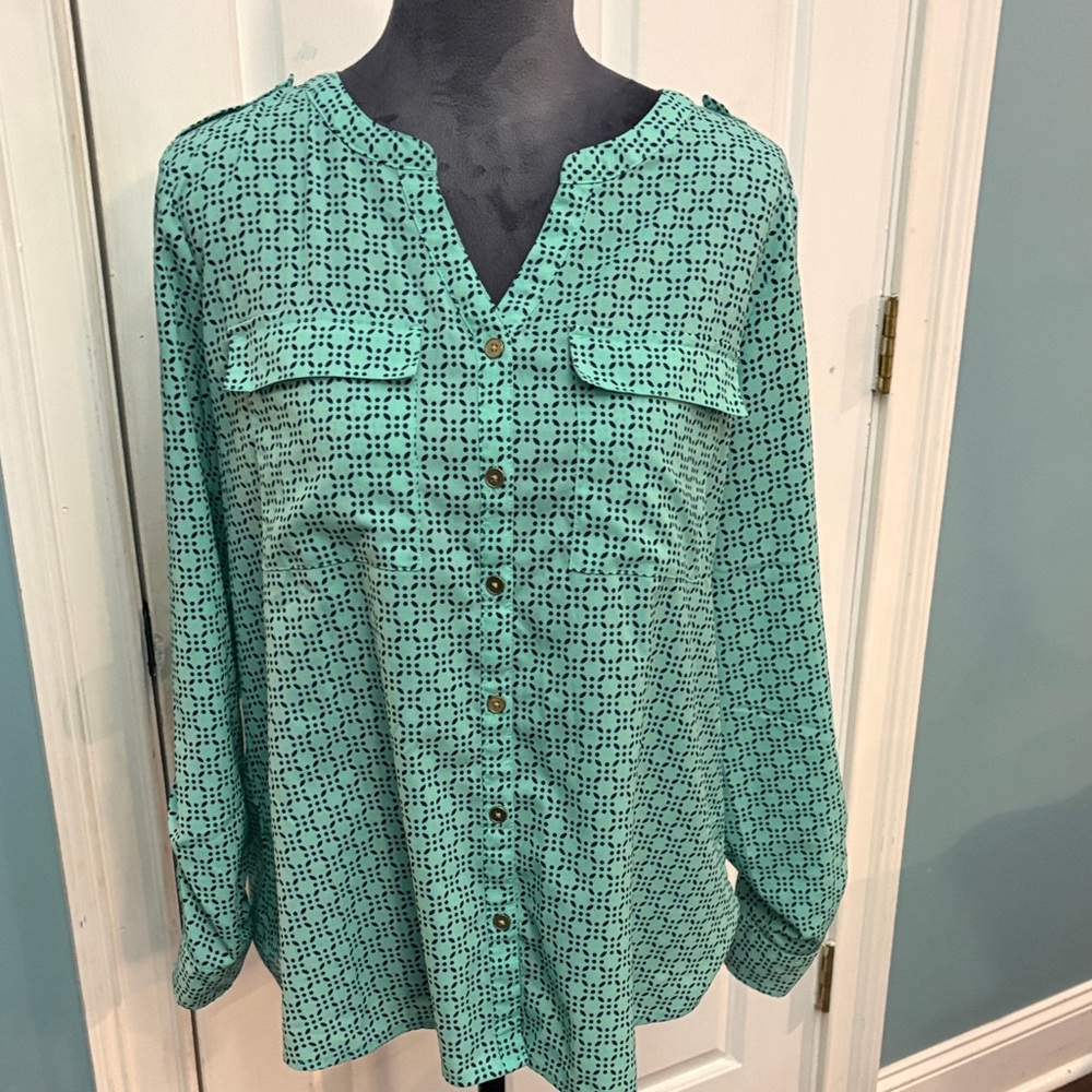 Croft & Barrow Mint Geometric Print Button-Down Blouse